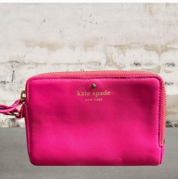 Kate Spade Storybook Lining -Hot Pink Leather Wristlet Clutch W/ & Gift Box - Picture 2 of 10